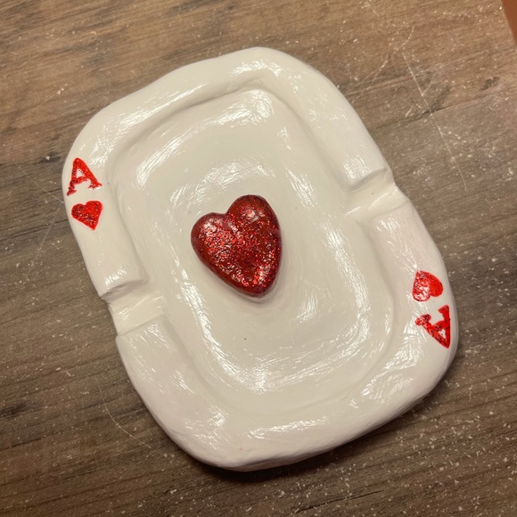 Card ashtray - Picture 1 of 2